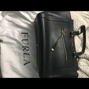 Furla Ginevra Large Tote Bag in Black